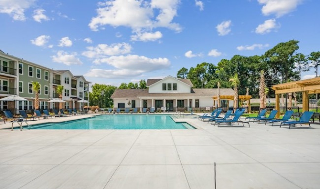 Resort-Style Pool with Sunshelf Resort-Style Pool with Sunshelf
